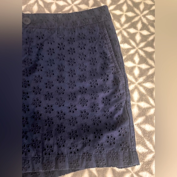 Faded Glory Eyelet Pattern Navy Blue Shorts - Picture 5 of 6